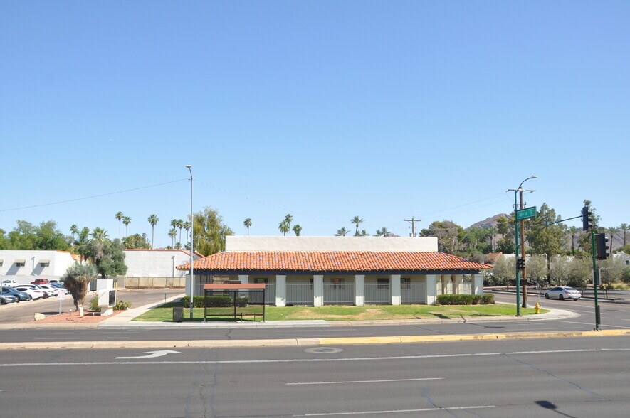 More Photos Of 4550 E Thomas Rd, Phoenix Office For Sale