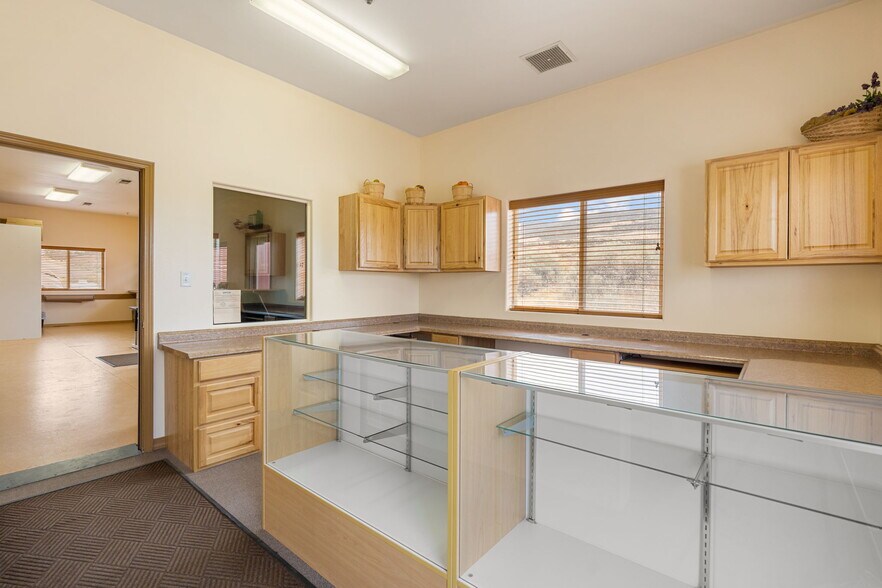 More Photos Of 4219 N Old US Highway 91, Cedar City Warehouse For Sale