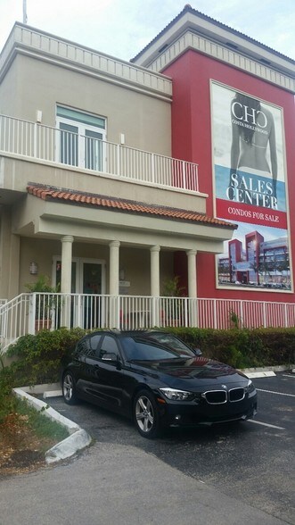 More Photos Of 201 N Ocean Dr, Hollywood Storefront Retail Office For Sale