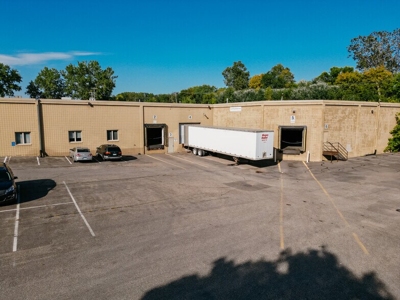 More Photos Of 4500 N Quebec Ave, Minneapolis Manufacturing For Sale