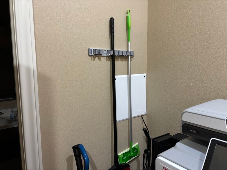 More Photos Of 1067 Fm 306, New Braunfels Medical For Lease