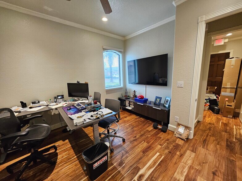 More Photos Of 1804 Snake River Rd, Katy Medical For Lease