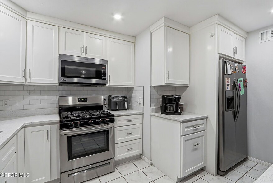 More Photos Of 10540 Socorro Rd, Socorro Specialty For Sale