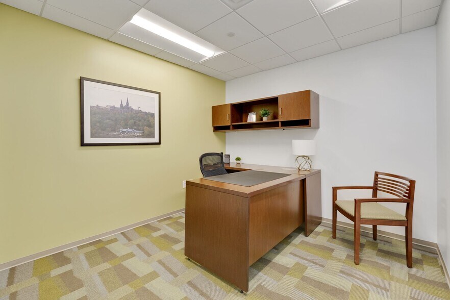 More Photos Of 1050 30th St NW, Washington Office For Lease
