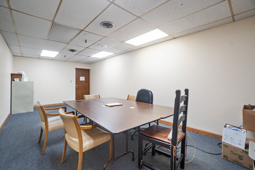 More Photos Of 207 20th St SE, Hickory Warehouse For Sale