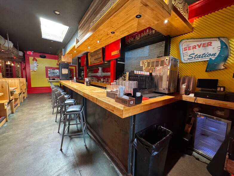 More Photos Of 112 S Main St, Bryan Restaurant For Lease