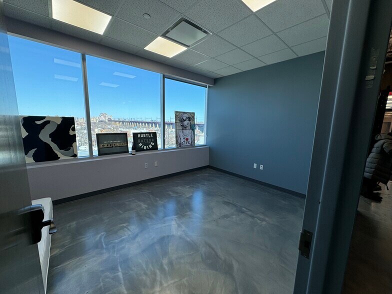 More Photos Of 23-25 31st St, Astoria Medical For Lease