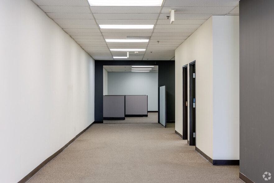 More Photos Of 15250 E 33rd Pl, Aurora Unknown For Lease