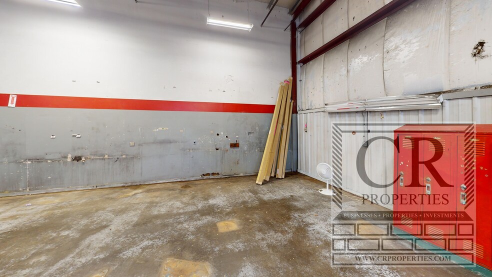 More Photos Of 2934 US Route 9W, New Windsor Township Auto Dealership For Sale