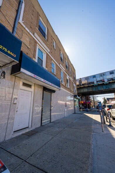 More Photos Of 11801 Liberty Ave, Jamaica Storefront Retail Residential For Lease