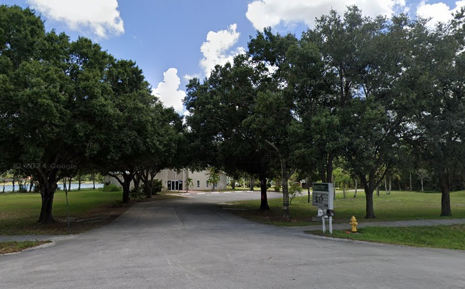 More Photos Of 2205 SW 96th St, Stuart Specialty For Sale