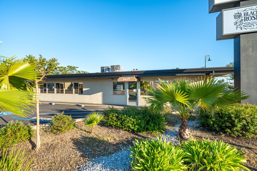 More Photos Of 2405 Hilltop Dr, Redding Medical For Sale