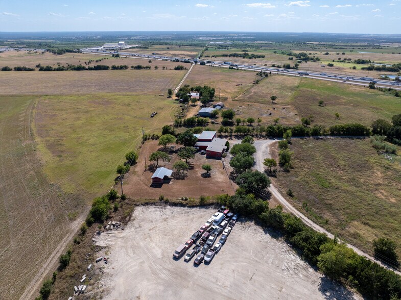 More Photos Of 400 Windy Hill School Rd, Georgetown Flex For Sale