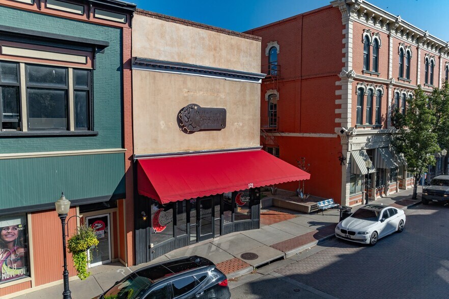 More Photos Of 121 W Main St, Trinidad General Retail For Sale