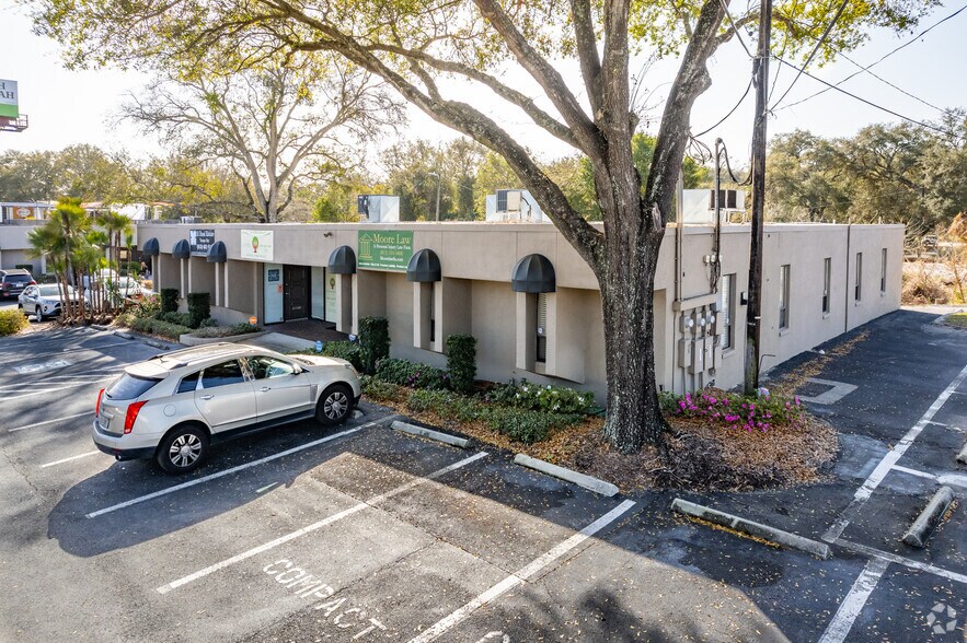 More Photos Of 1046 W Busch Blvd, Tampa Medical For Lease