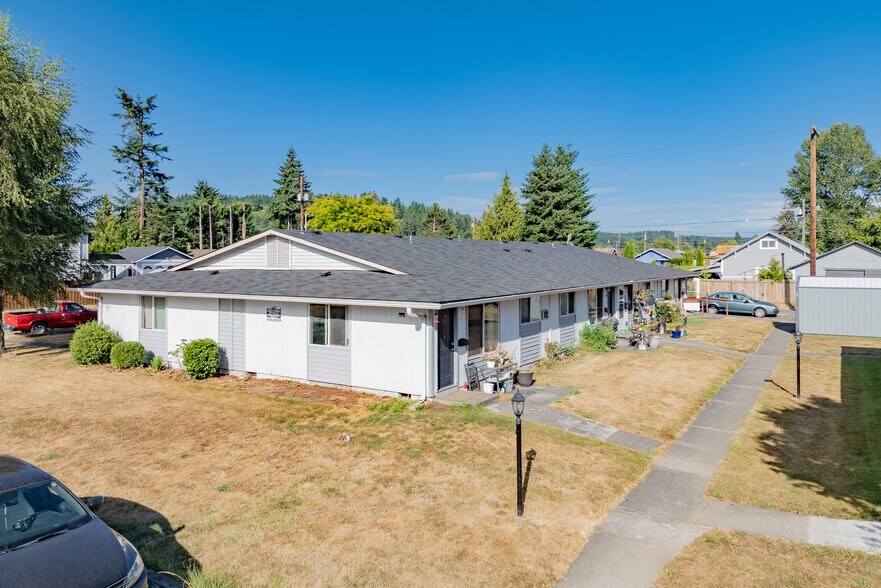 More Photos Of 1100-1105 S Pearl St, Centralia Apartments For Sale