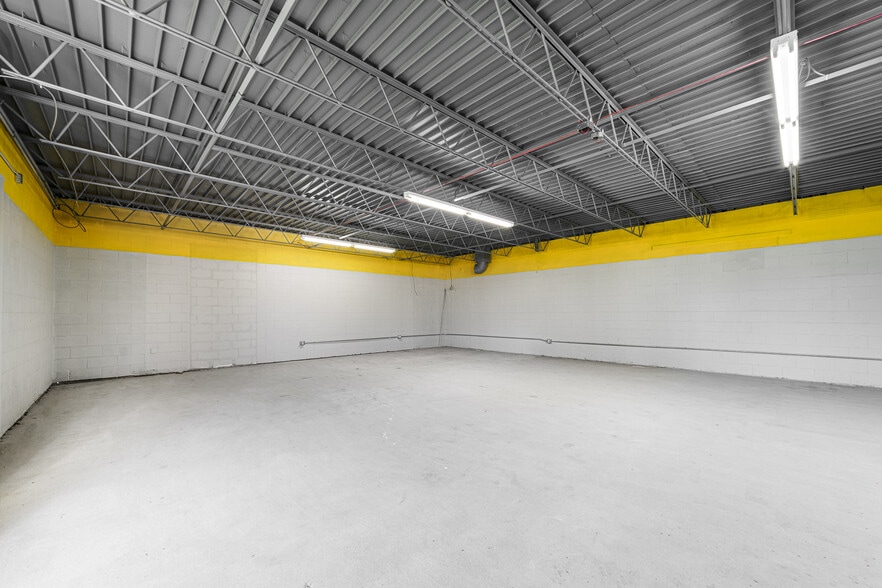 More Photos Of 2650-2680B Indian Ripple Rd, Beavercreek Unknown For Lease