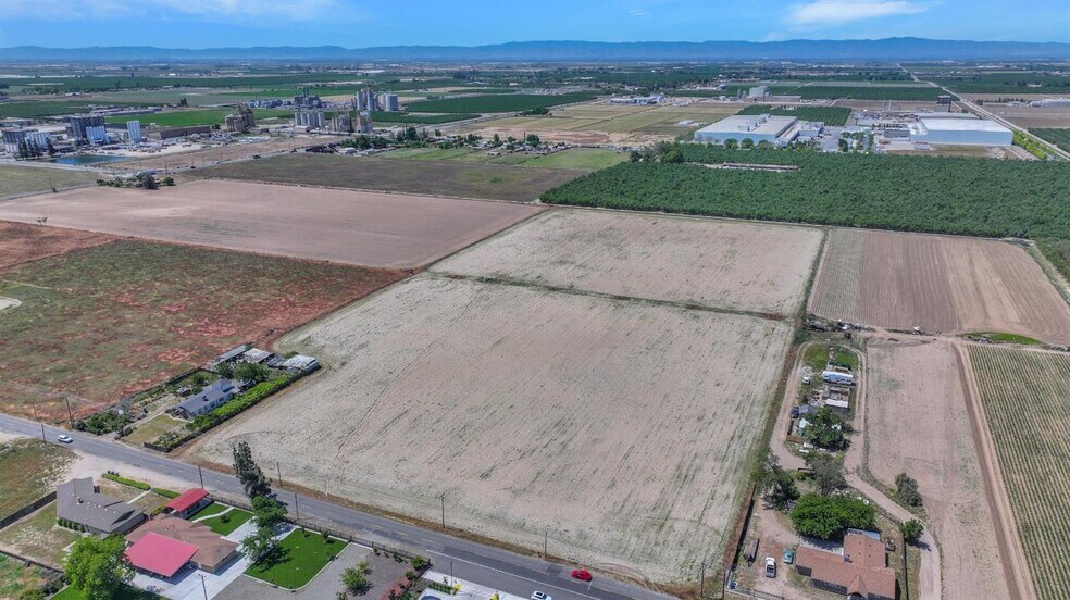 More Photos Of 501 Dianne Dr, Turlock Land For Sale