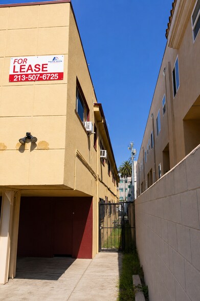 More Photos Of 325 S Westlake Ave, Los Angeles Apartments For Sale