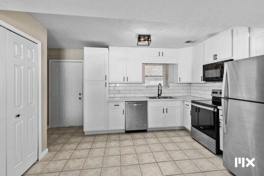 More Photos Of 2535 7th St, Shelbyville Apartments For Sale