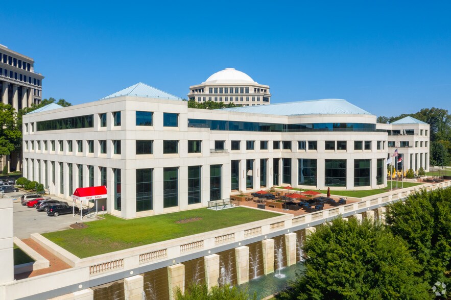 More Photos Of 4201 Congress St, Charlotte Office For Lease