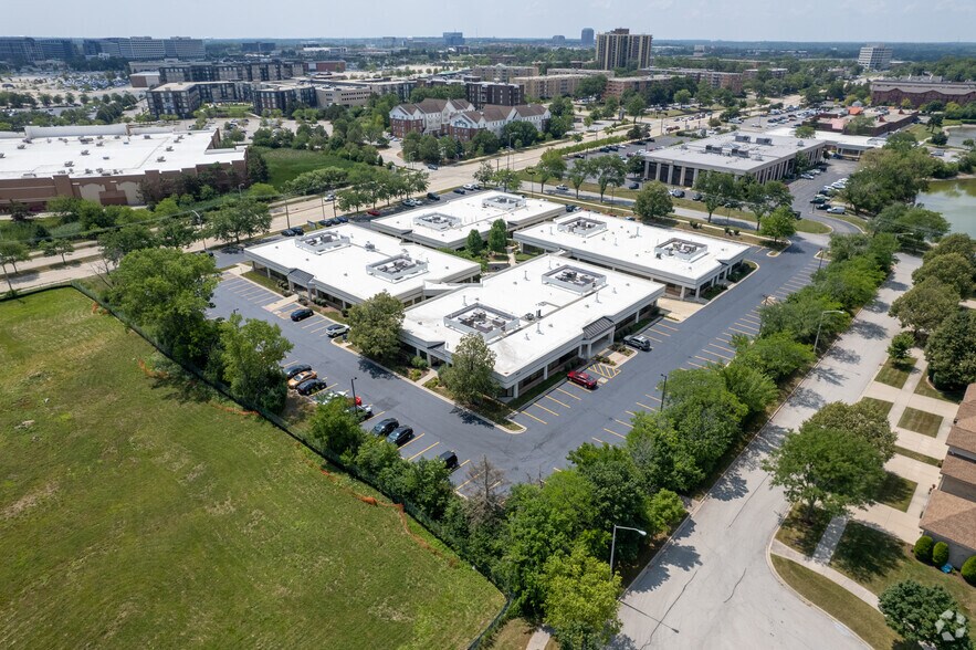 More Photos Of 530 E 22nd St, Lombard Office For Sale