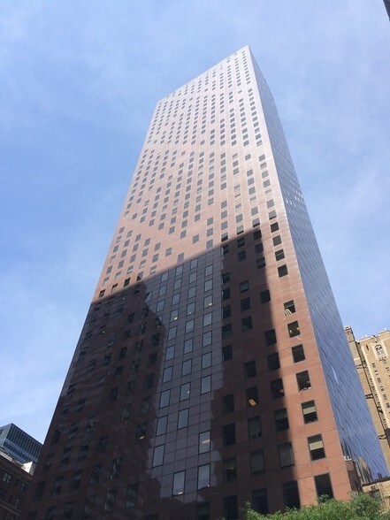 More Photos Of 780 Third Ave, New York Office For Lease