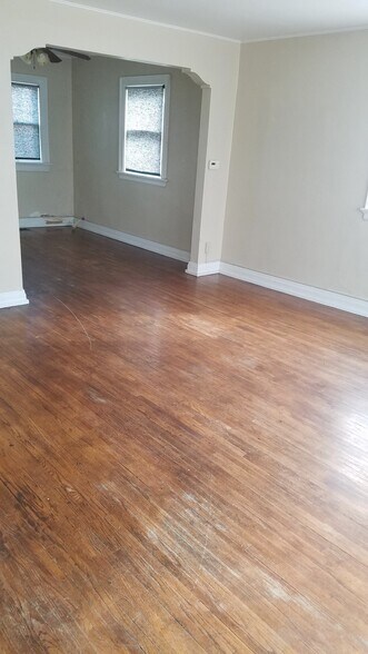 More Photos Of 104 Arden St, Waterloo Apartments For Sale