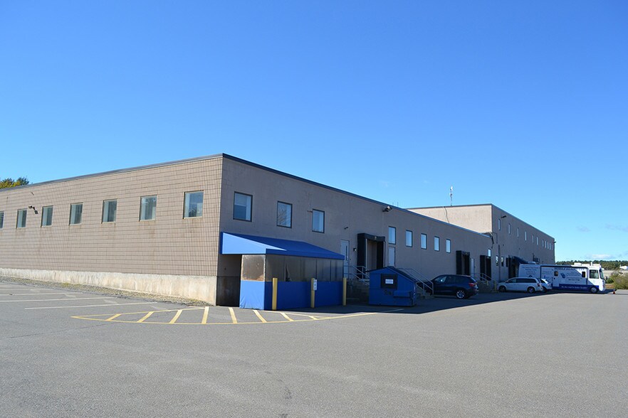 More Photos Of 77 Northeastern Blvd, Nashua Coworking Space