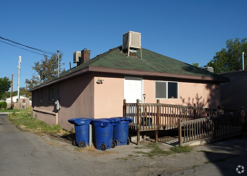 More Photos Of 44 N 800 W, Salt Lake City Veterinarian Kennel For Sale