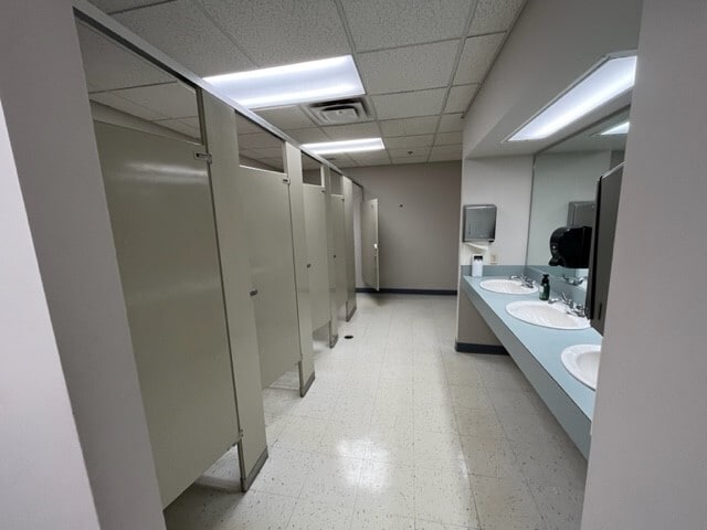 More Photos Of 6535 Seeco Dr, Kalamazoo Medical For Lease