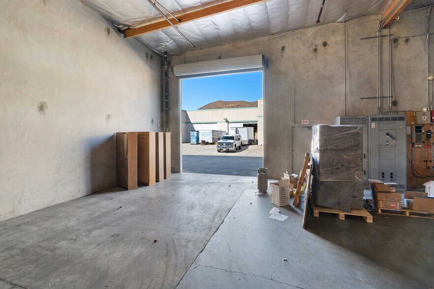More Photos Of 3583 Old Conejo Rd, Newbury Park Manufacturing For Lease