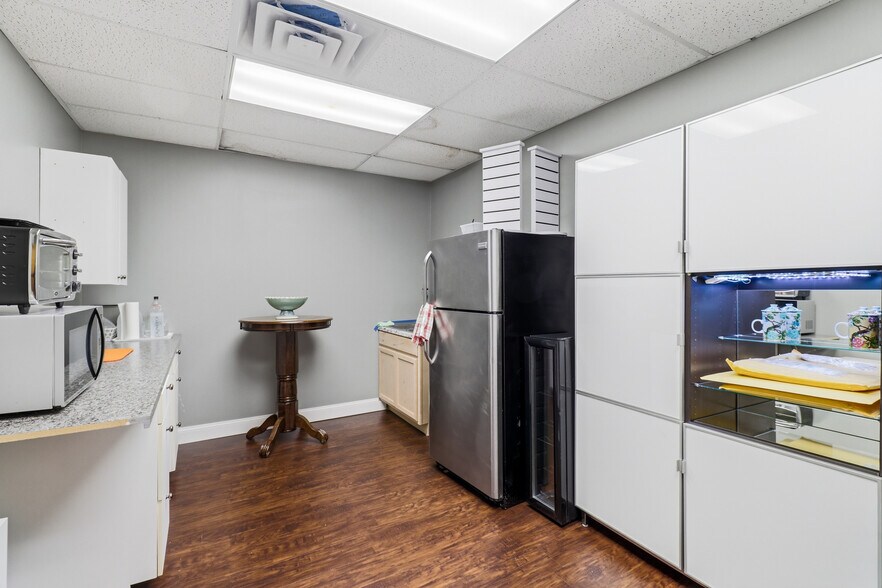 More Photos Of 4455 Morris Park Dr, Mint Hill Light Distribution For Lease