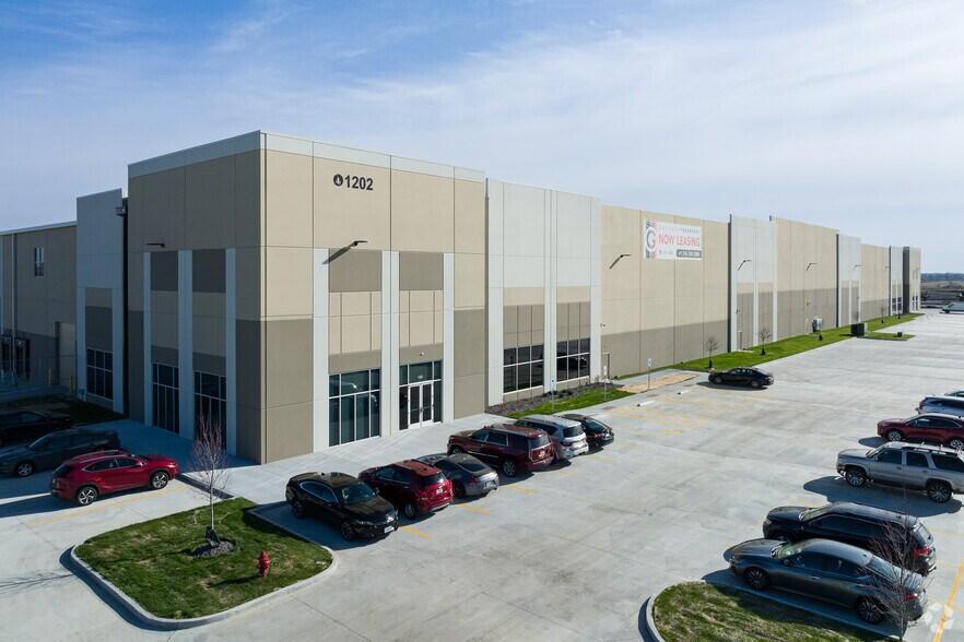 More Photos Of I-270 & I-255 @ Hwy 111, Pontoon Beach Unknown For Lease