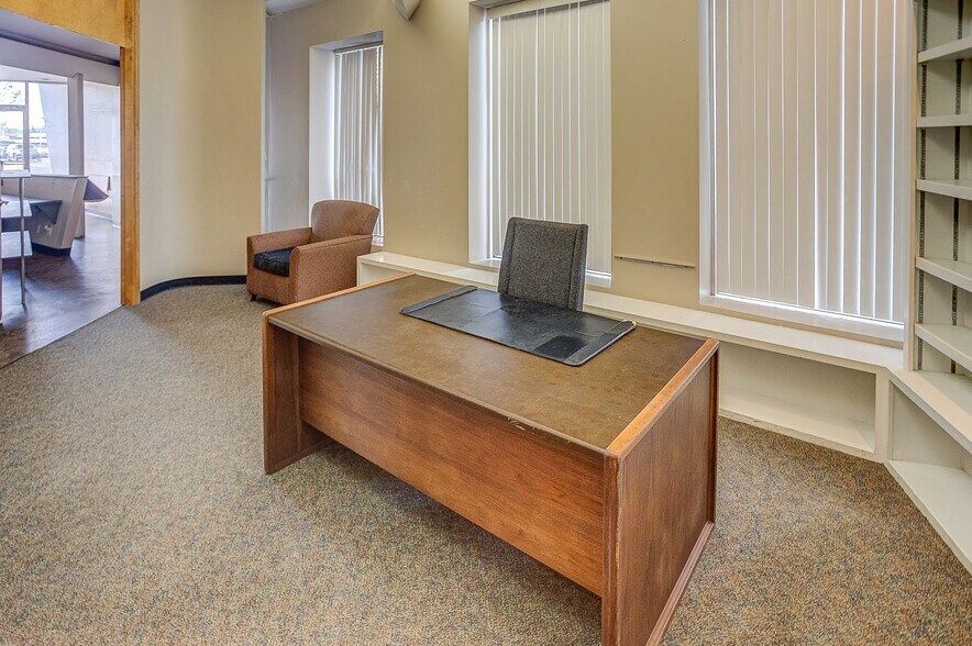 More Photos Of 8400 N Broadway, Saint Louis Religious Facility For Sale