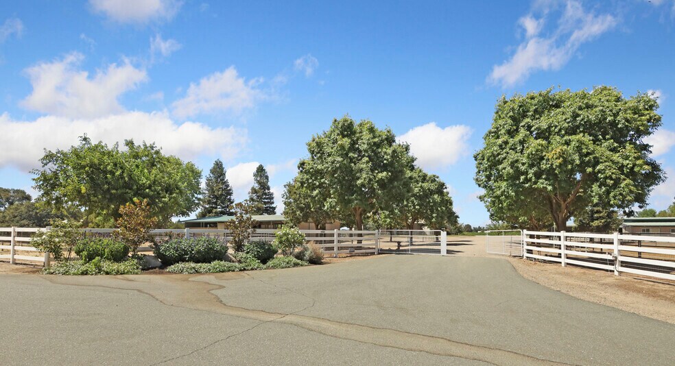 More Photos Of 24521 N McIntire Rd, Clements Land For Sale
