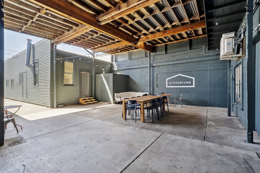 More Photos Of 1015 Howard Ave, San Mateo Service For Sale