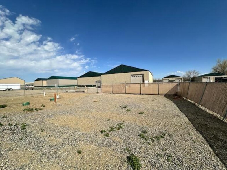 More Photos Of 8033 Workshop, Billings Industrial For Lease