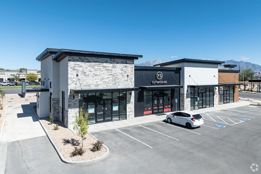 More Photos Of , Saratoga Springs General Retail For Sale