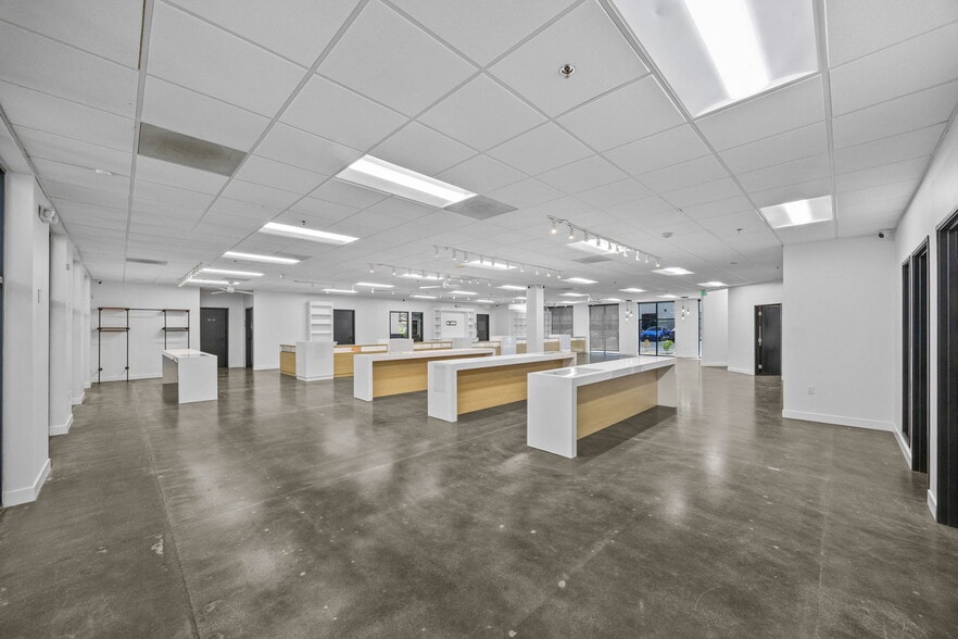More Photos Of 536 Queensland Cir, Corona Office For Sale