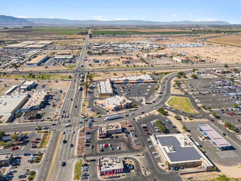 More Photos Of 203 E Cole Rd, Calexico Fast Food For Sale