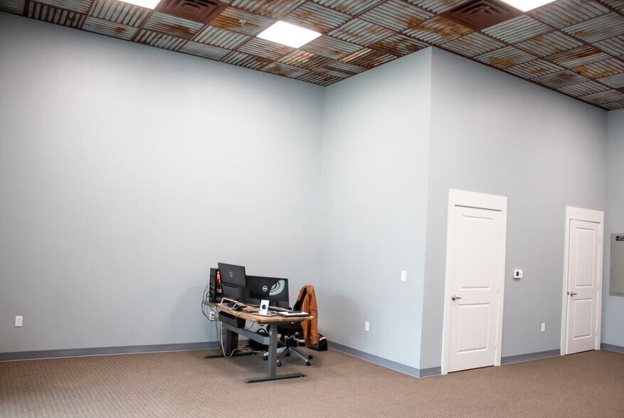 More Photos Of 75 Miranda Lambert Way, Lindale Unknown For Lease