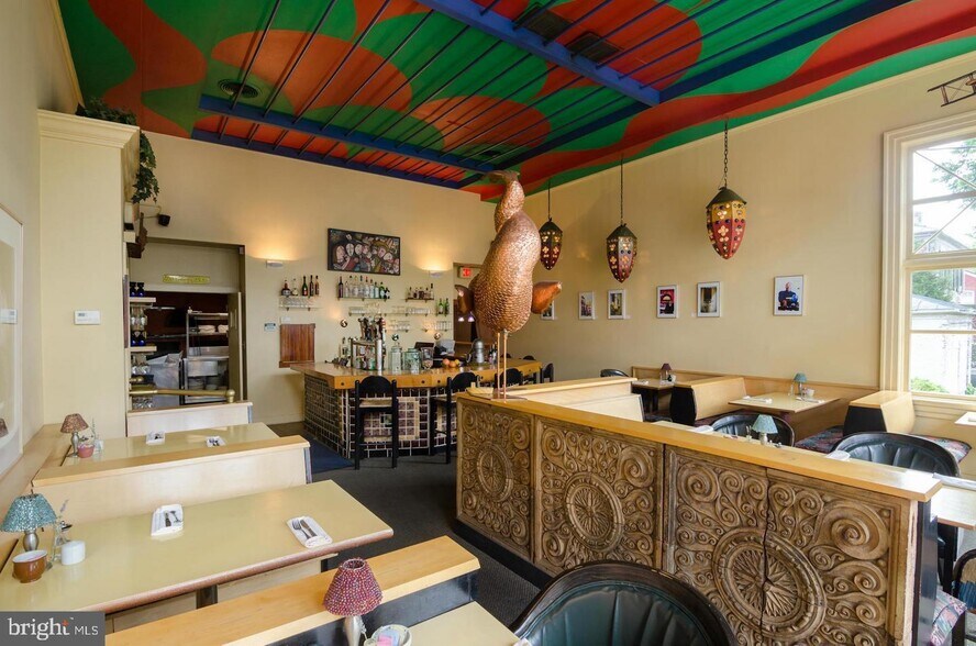 More Photos Of 201 E German St, Shepherdstown Storefront For Sale