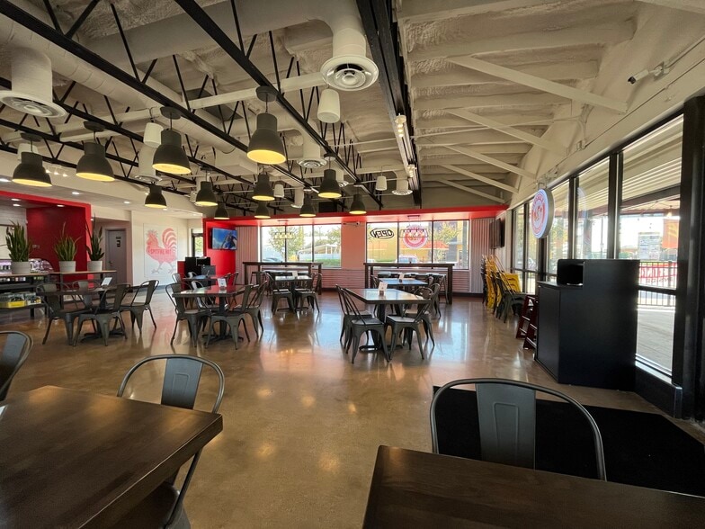 More Photos Of 4232 Highway 6 N, Houston Fast Food For Sale