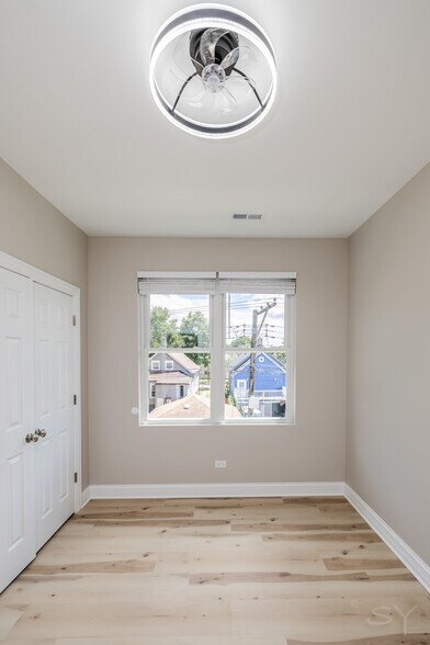 More Photos Of 623 Hamlin Ave, Chicago Apartments For Sale