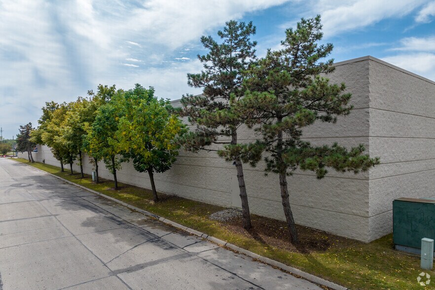 More Photos Of 5866-5870 Middlebelt Rd, Garden City Freestanding For Lease