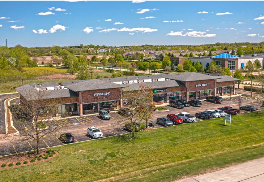 More Photos Of 2375-2399 S Randall Rd, Algonquin Freestanding For Lease