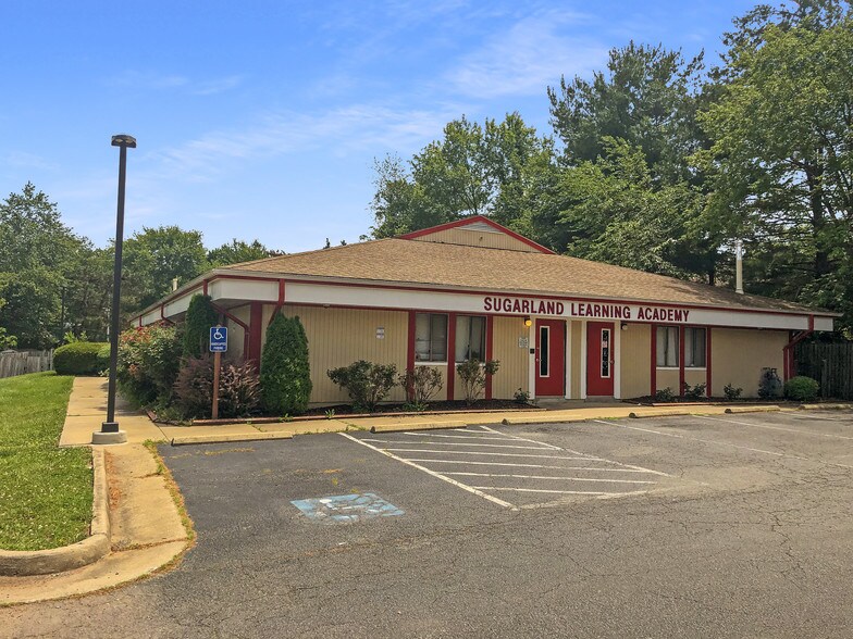 More Photos Of 83 Sugarland Run Dr, Sterling Daycare Center For Sale