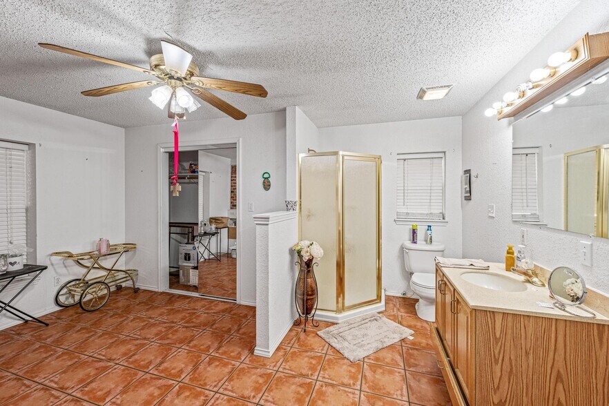 More Photos Of 14330 S Highway 281, Santo Trailer Camper Park For Sale