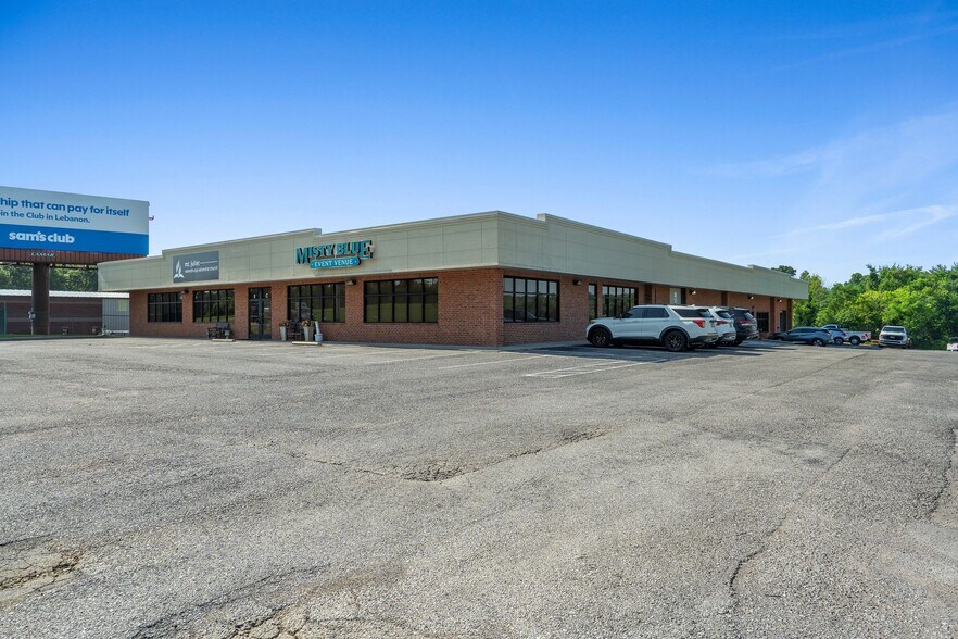 More Photos Of 6978 Lebanon Rd, Mount Juliet Showroom For Lease